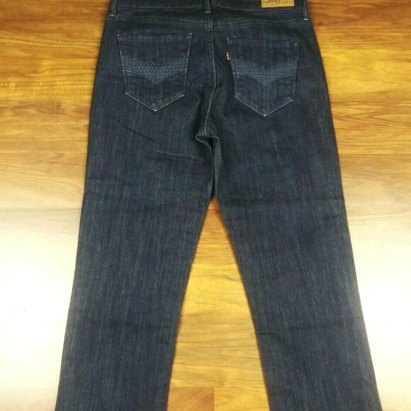 Levis Demi Curve Classic Boot Cut Womens Jeans Size 6/28 (28x22) EUC - Picture 3 of 9